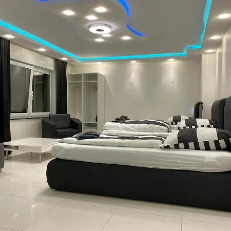 Aparts House - Balkon - Free Parking- Wifi - Kitchen 에센