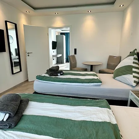 Aparts House - Balkon - Free Parking- Wifi - Kitchen *