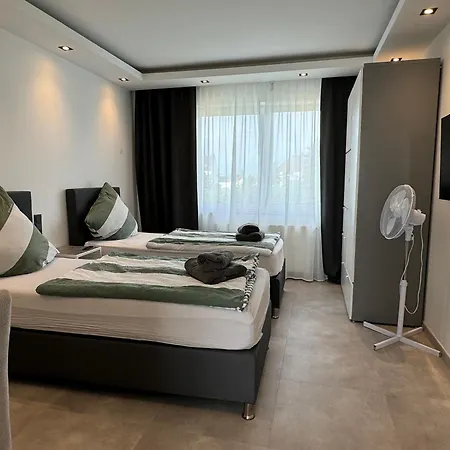 Aparts House - Balkon - Free Parking- Wifi - Kitchen 에센