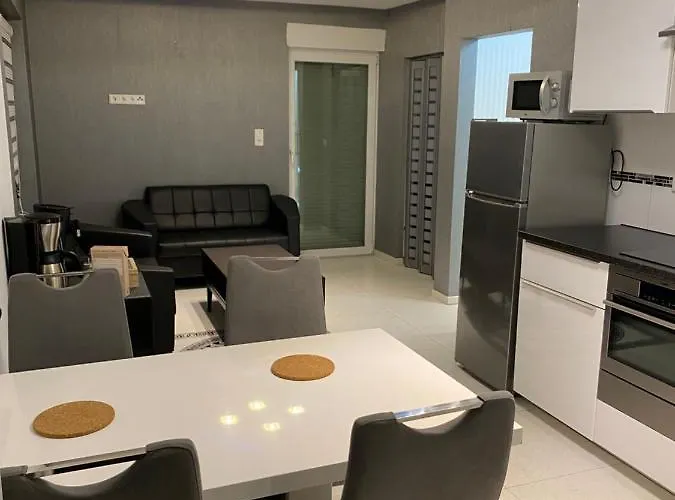 Aparts House - Balkon - Free Parking- Wifi - Kitchen