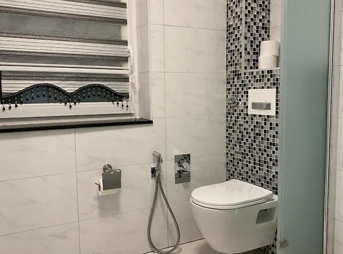 Aparts House - Balkon - Free Parking- Wifi - Kitchen * 埃森