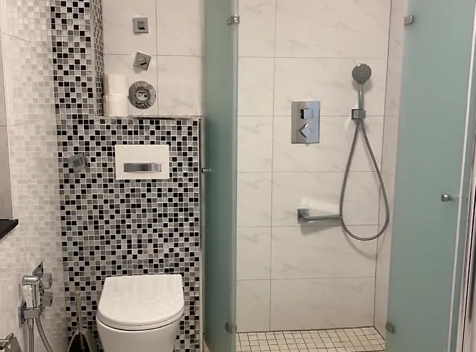 Aparts House - Balkon - Free Parking- Wifi - Kitchen Apartamento Essen