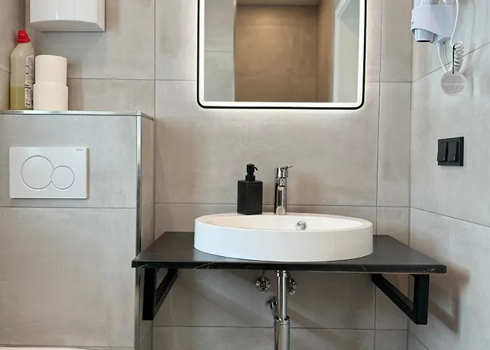 Aparts House - Balkon - Free Parking- Wifi - Kitchen * 埃森