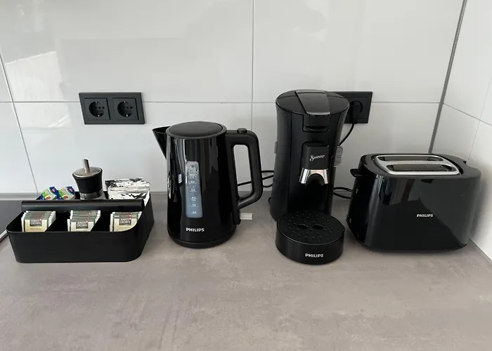 Aparts House - Balkon - Free Parking- Wifi - Kitchen Lägenhet *